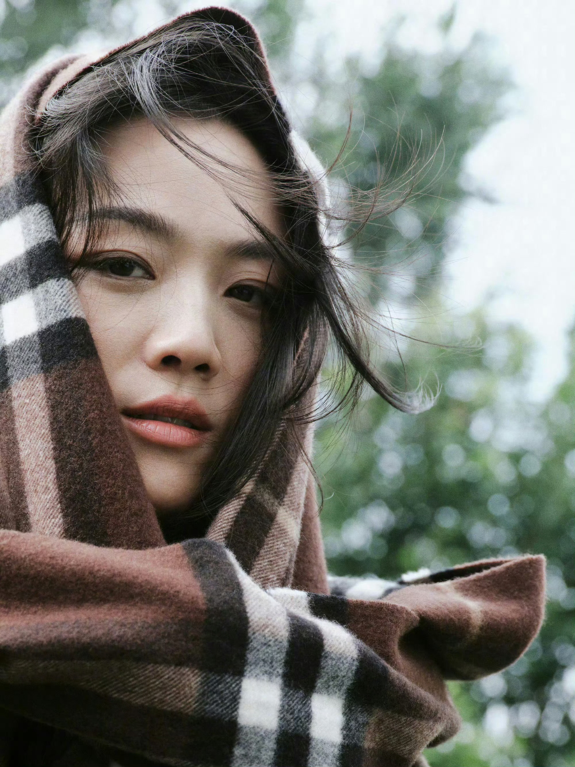 汤唯和Burberry太搭了