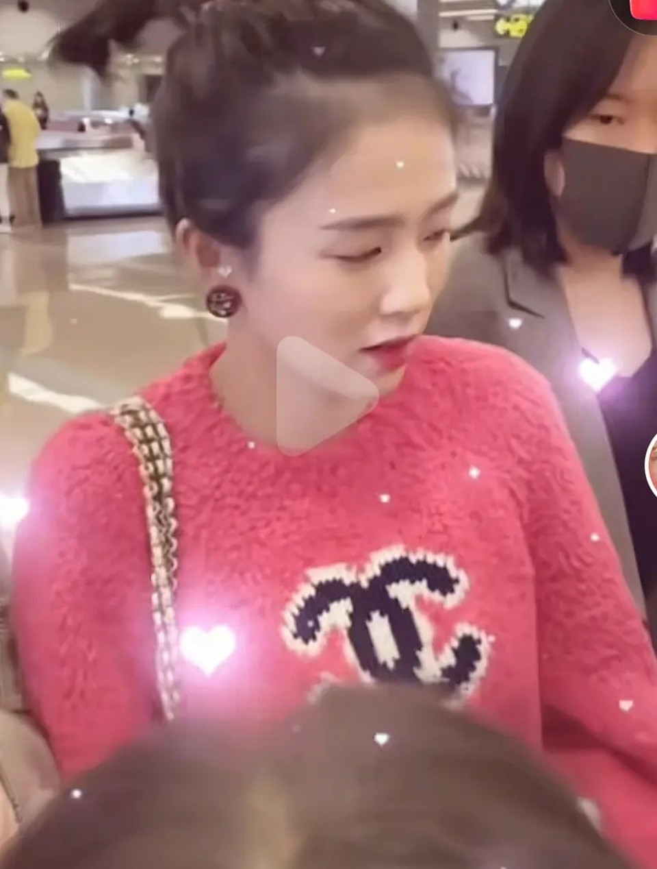 白鹿居然能把香奈儿都穿的这么土