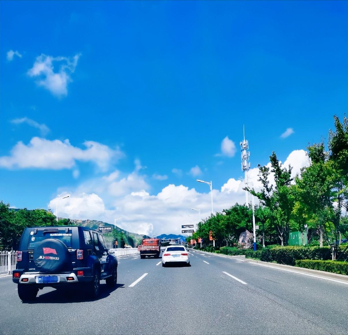 提前通知一下，大家好有个心理准备，今天7月28日就正式进入中伏第四天了，而且今年