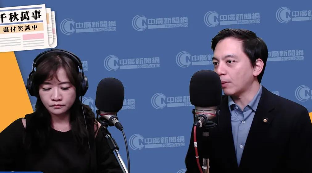 牛煦庭今日早上在节目中表示，“倒阁没有任何意义，因为倒阁只是换掉卓荣泰，赖清德照