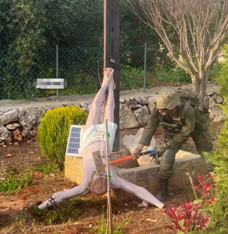 内塔尼亚胡也怕了，赶紧发文澄清。以色列士兵在黎巴嫩砸毁耶稣雕像，引发众怒！不