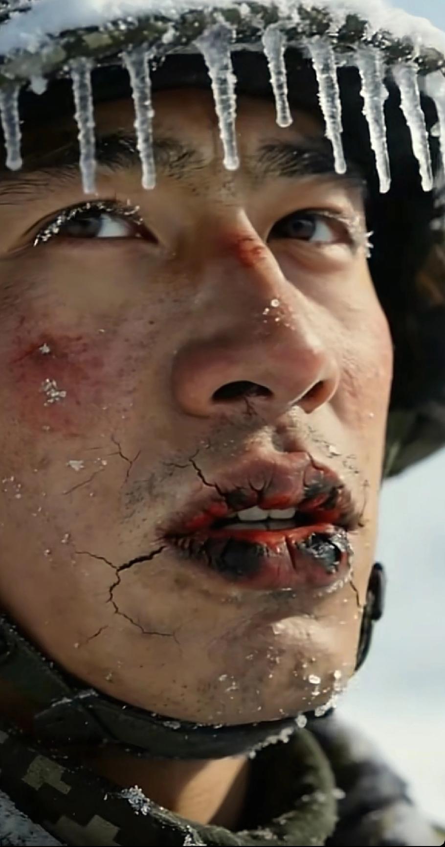 真的整破防了！刚刷到一个视频，心里猛地抽了一下在西北那的边防线上，有个小战士