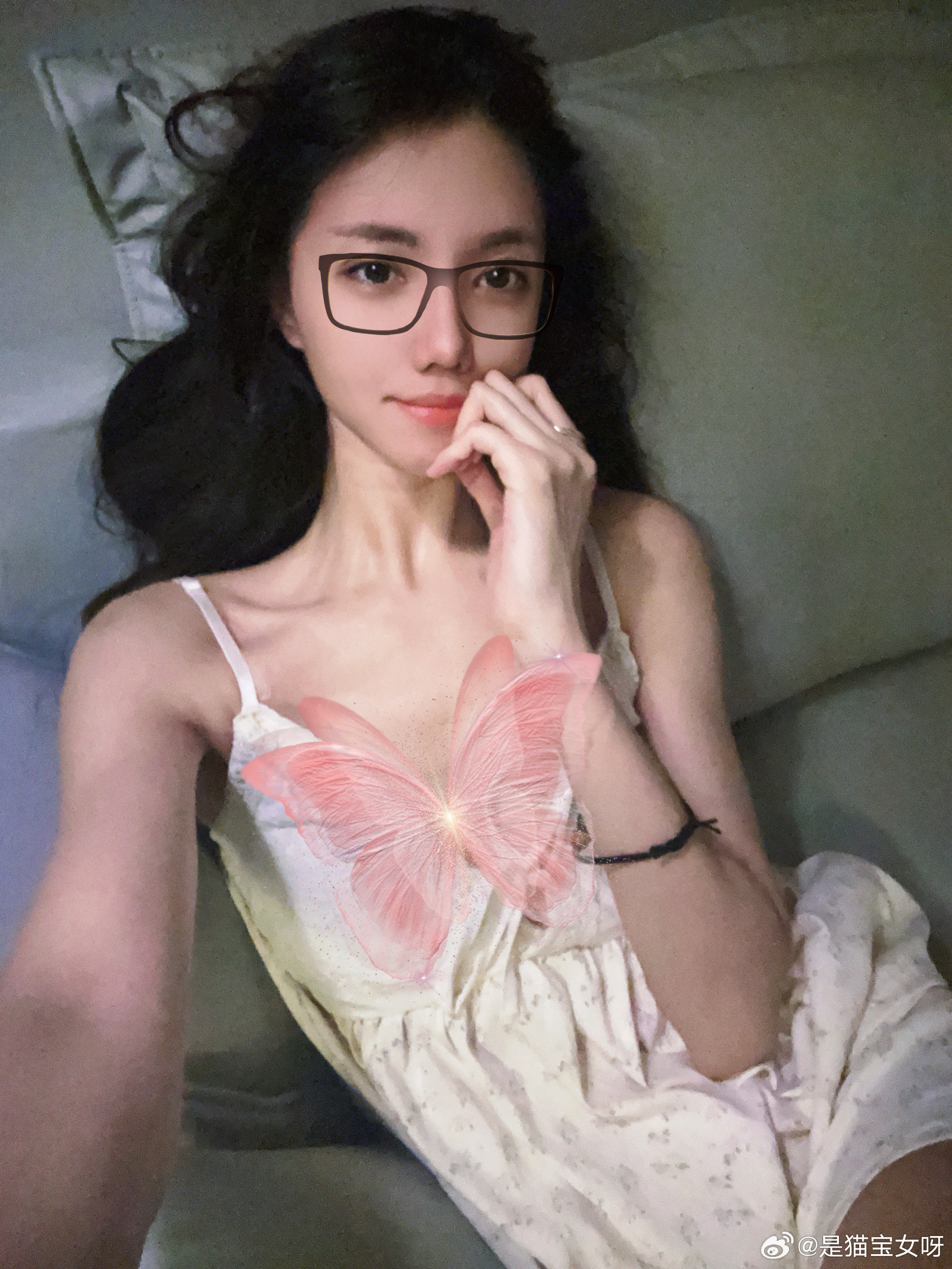 左眼视力从寒假起就急剧下降，很害怕很着急买了眼药水和维生素a吃都没好，我拒绝戴眼