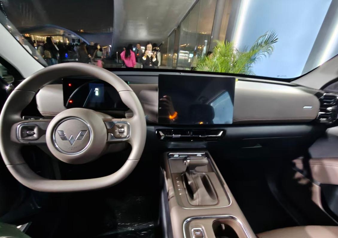 大5座、6万级、三动力……从星光560这三个关键词不难看出，上汽通用五菱这次恐怕