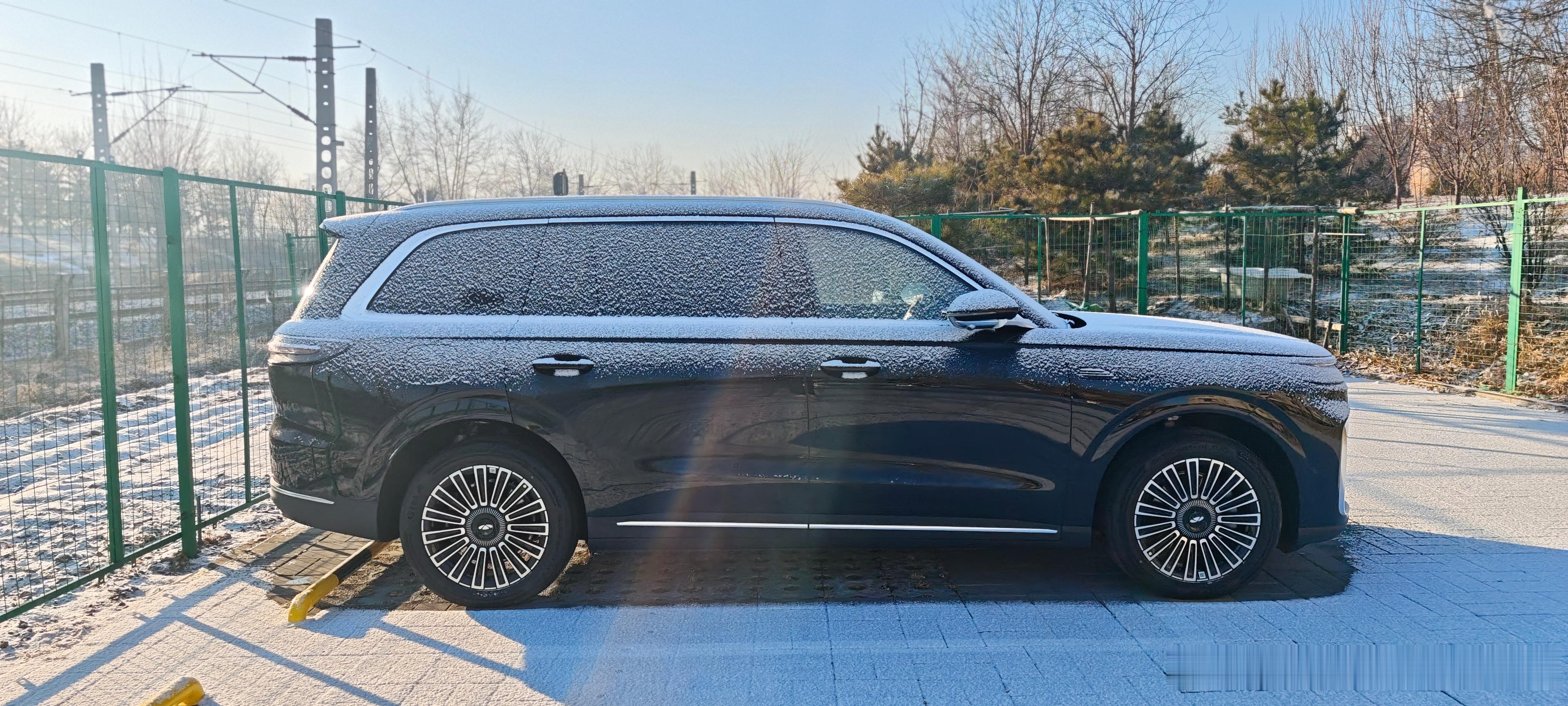 我给个侧脸，你们能猜到是什么车型嘛？🧧