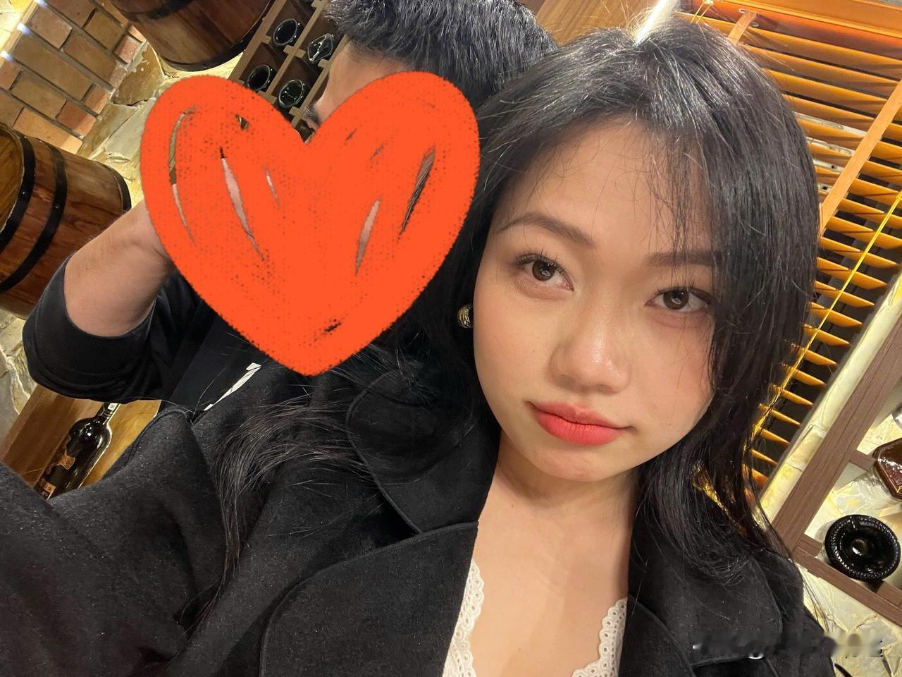 千金难买表妹开心越南表妹开心就好了12月28日越南表妹生日我主动订了饭店，