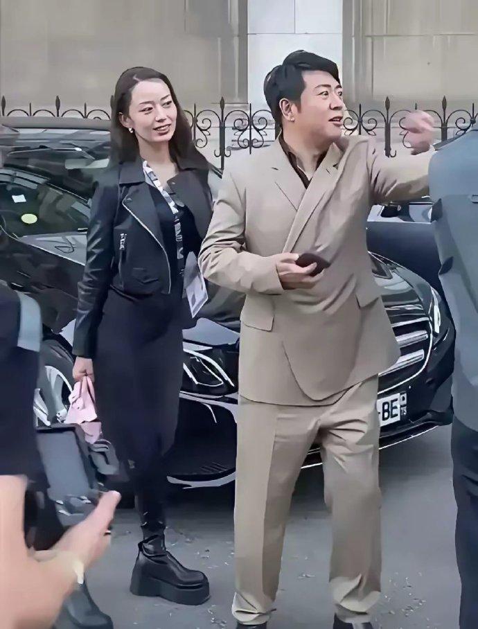 朗朗电视上看着一般般，真人巨帅