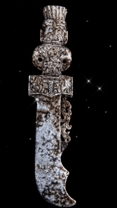 2014年夏天，徒步者在美国佐治亚州小溪边，捡到一把短剑！专家鉴定大吃一惊：这是