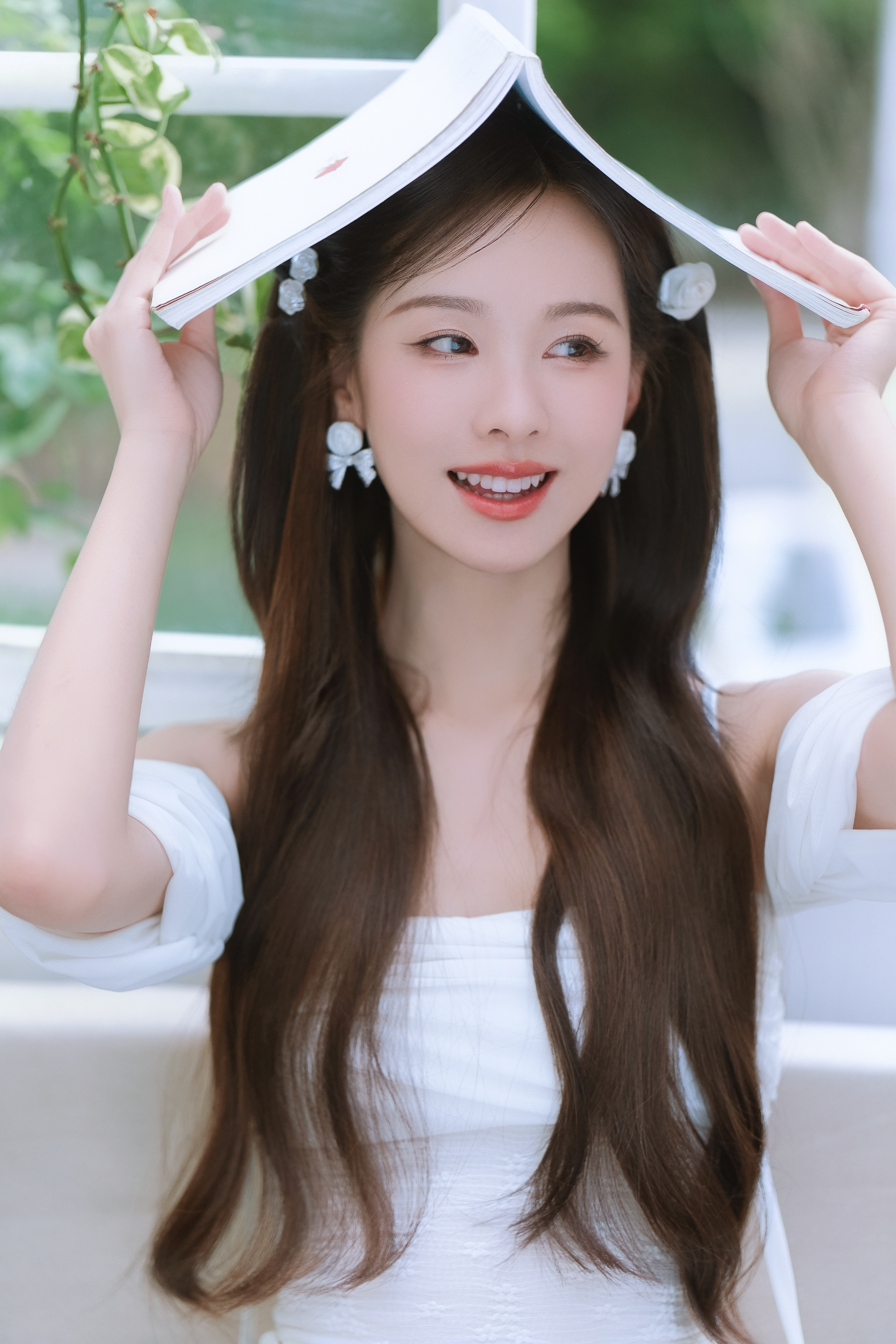 👠陈都灵嘟嘟的现代装超好看的陈都灵回归现偶