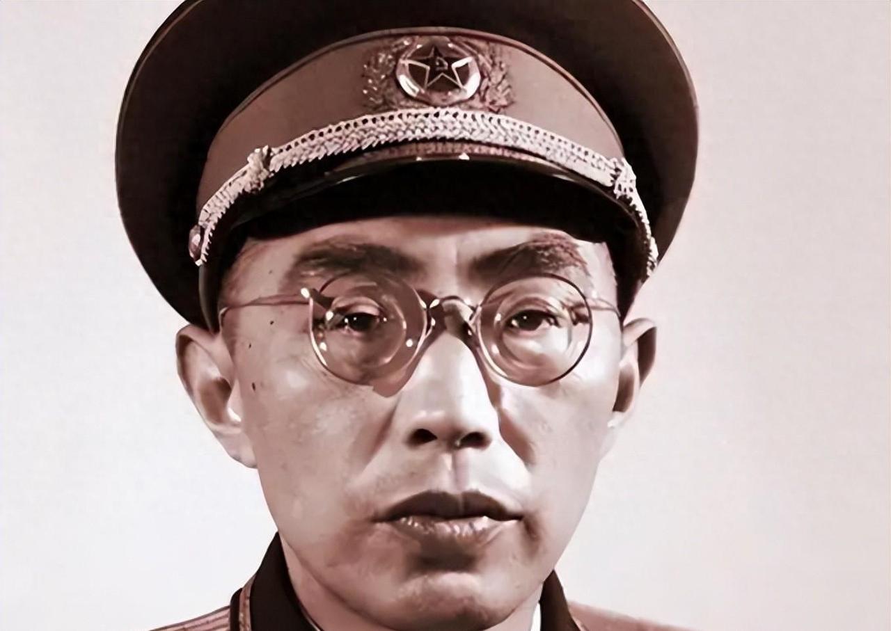 1963年，毛主席亲自提名，明确表示总参谋部需要有一位来自红四方面军的代表。王新