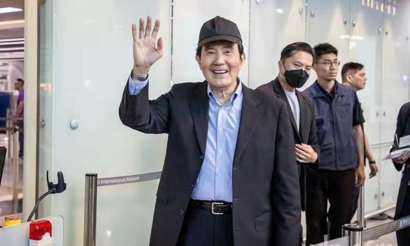我们的9.3阅兵为什么不见马英九？邀请了国民党抗日老兵，邀请了洪秀柱，邀请