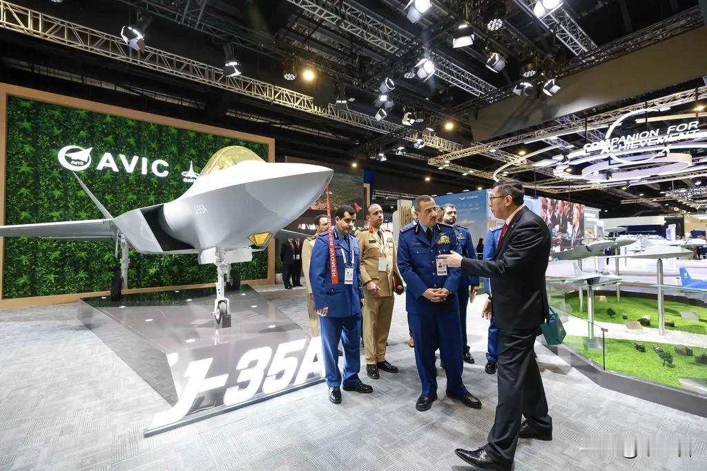 我们的巴基斯坦兄弟有点太凡尔赛了，这样不太好……[笑着哭][捂脸哭][笑着哭]最近这