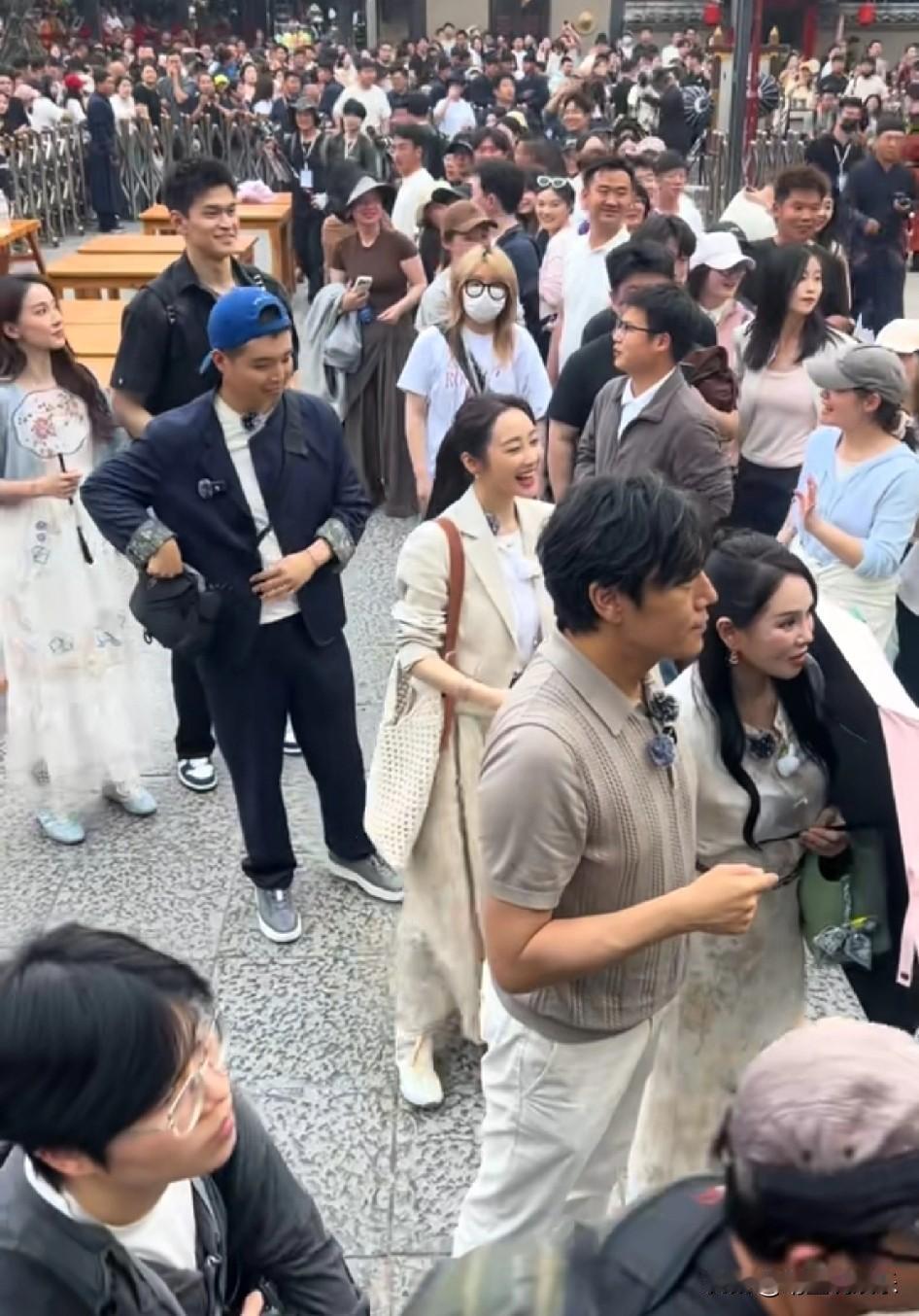 伊能静，糊涂啊！在《妻子的浪漫旅行2026》中三对夫妻的状态都不错，只有她和秦