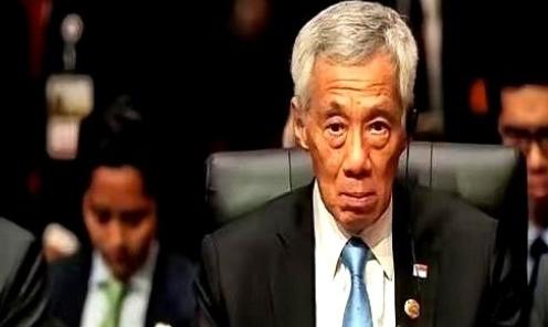 新加坡估计怎么也想不通。舒舒服服躺在马六甲海峡上收了几十年“过路费”，油轮停