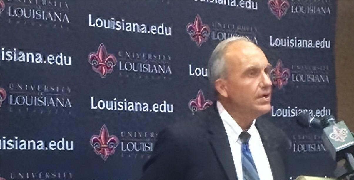 一发就能瘫痪整个美国！美专家要求中国，立即停止使用这个武器！美国国会听证会