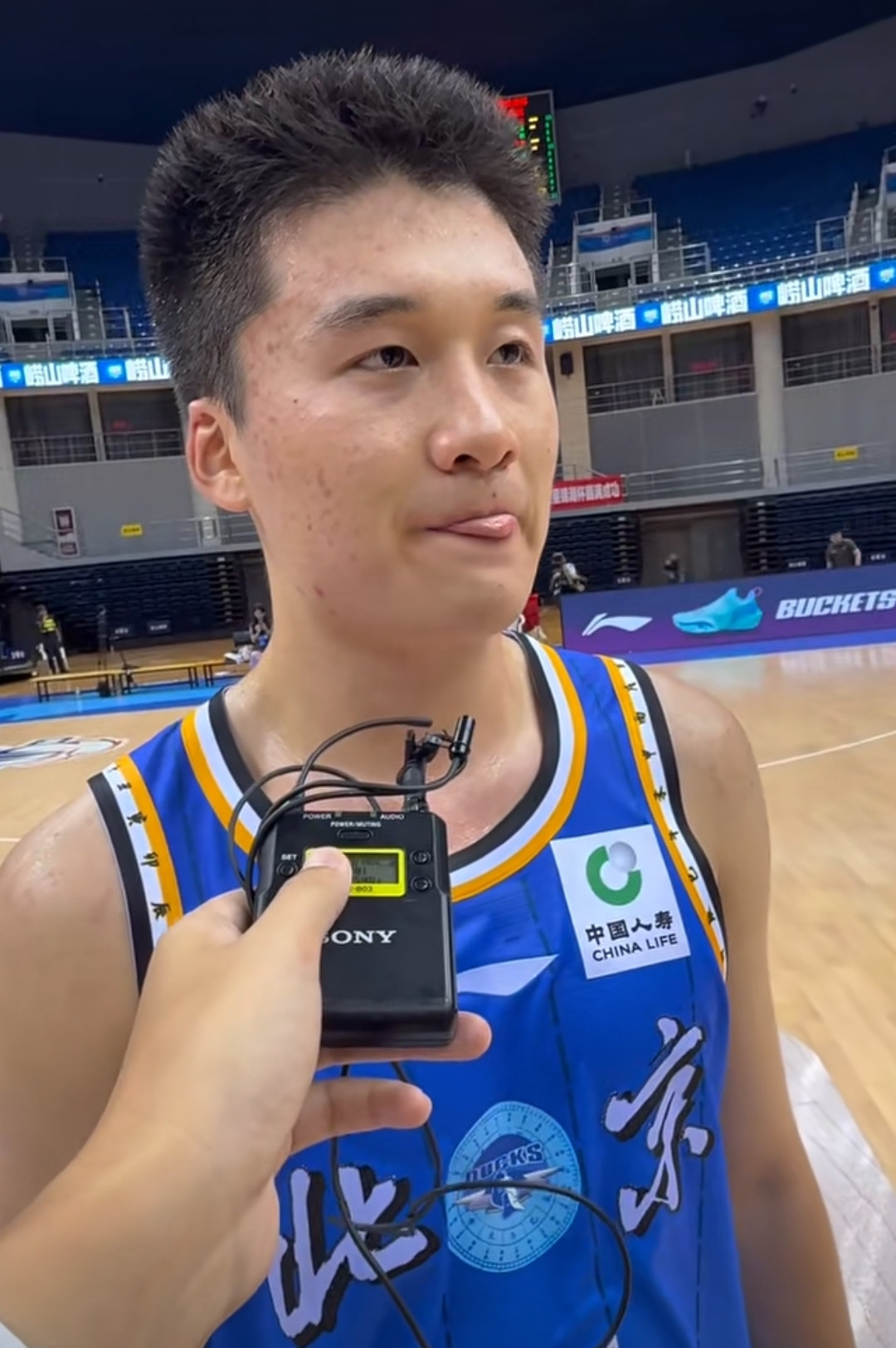 CBA又一对双胞胎兄弟，同场竞技！范子铭10中1