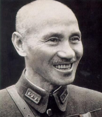 1948年5月蒋介石不得不改组国防部。原因一是李宗仁竞选上副总统，白崇禧的国防部