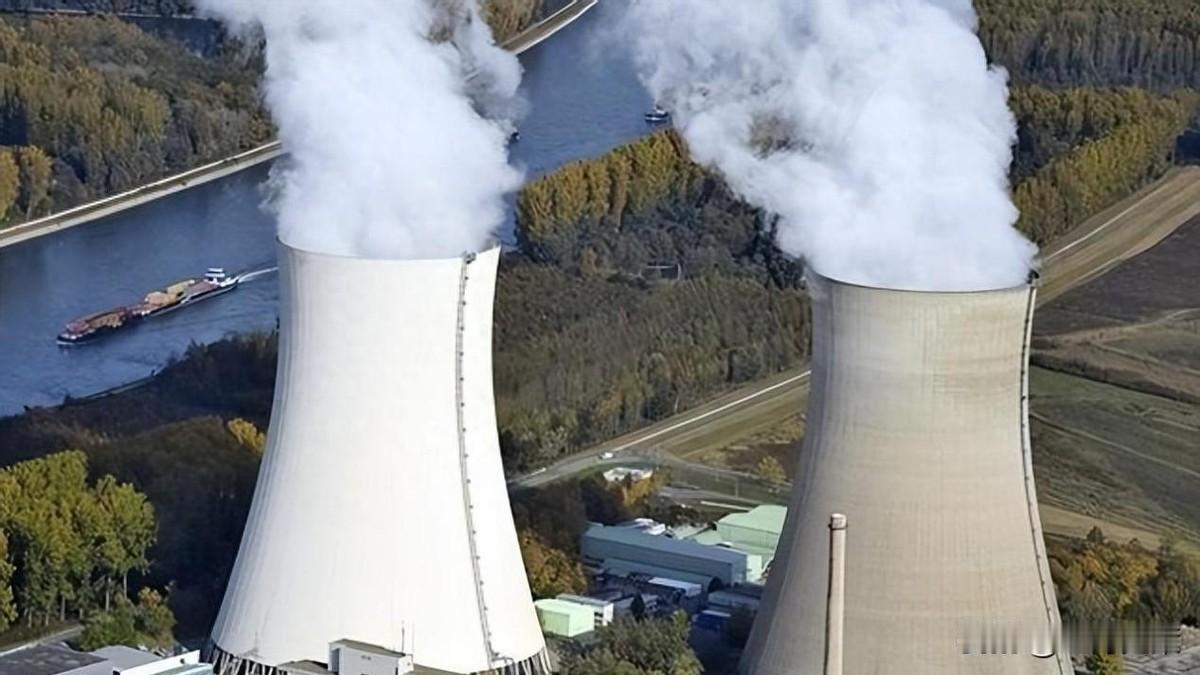 英：把字签了。中：啥字？英：核电站退股协议。中：按市价结账，不然没得谈。