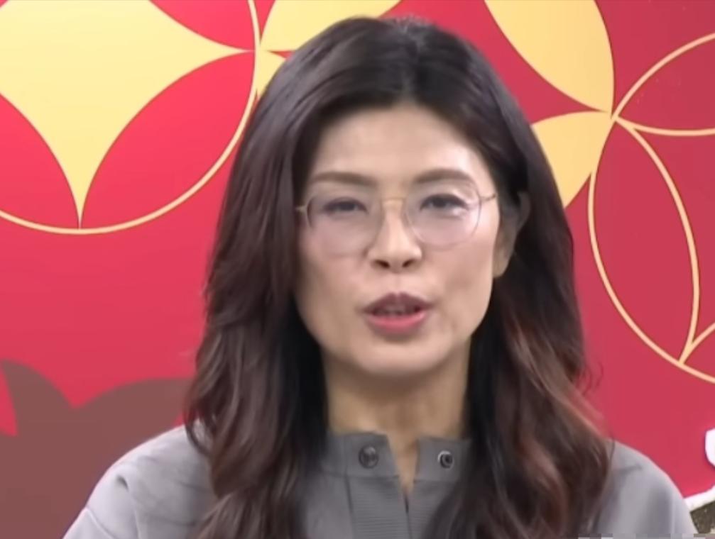 国民党这场新春团拜，简直就是一场惨绝人寰的“公开处刑”！郑丽文强撑着笑脸站在台上