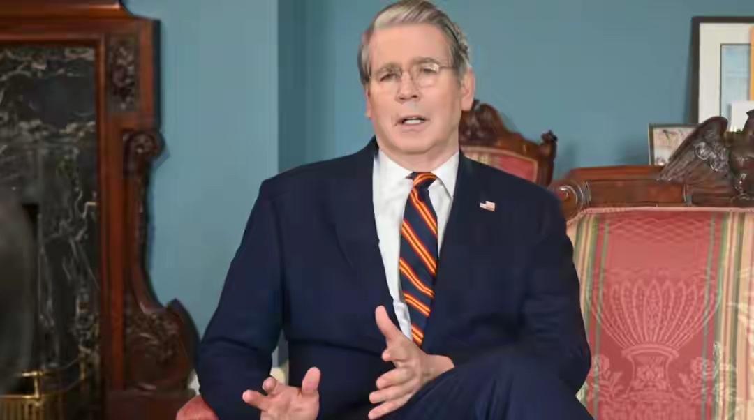 实属罕见！美国财长贝森特居然公开跟特朗普“唱反调”！4月14日，美国财政部长