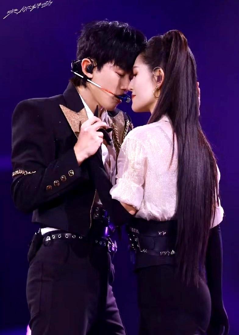 你敢信？薛之谦敢翻旧账骂张杰软饭男？谢娜直接把他怼上热搜，张杰反手80秒清光12