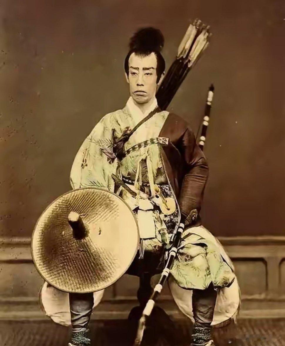 千年以来，日本就遵守了这么一个规律，你弱就打你，你强就学你，上帝偏偏把他安排在了