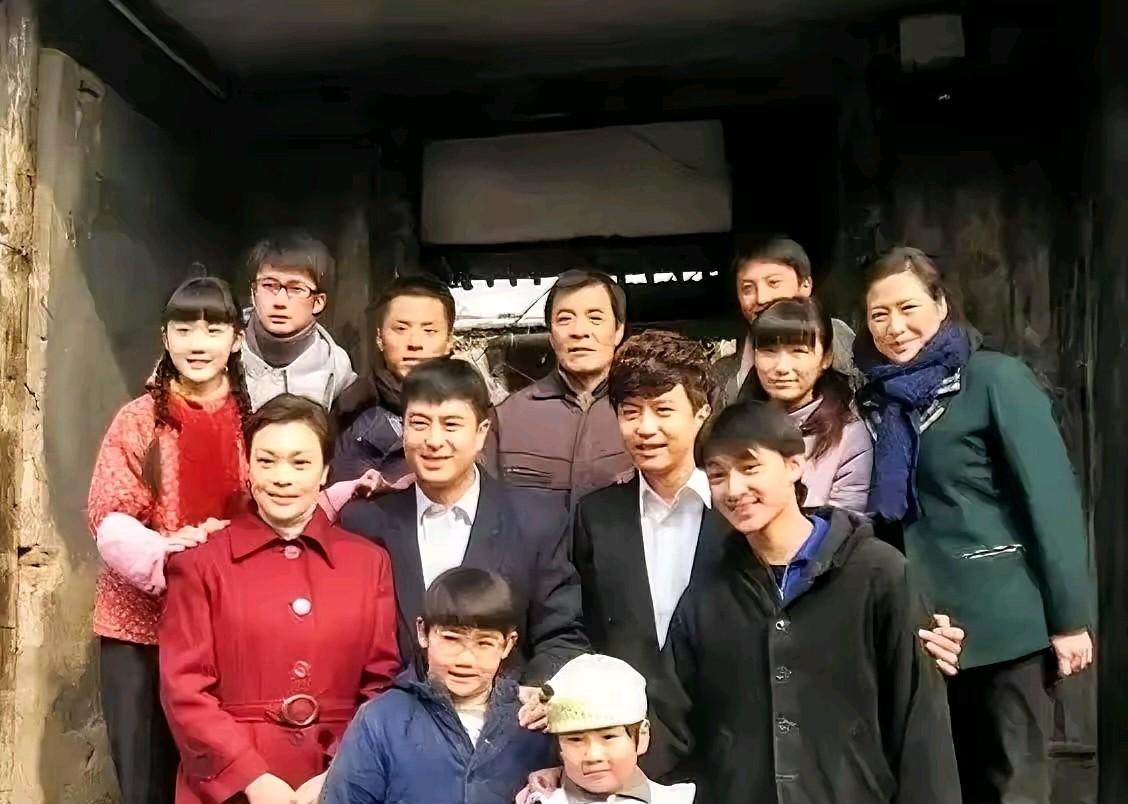 这些演员中认出了史可，张嘉译，刘威，邓超，你还能认出谁？说说你的答案。