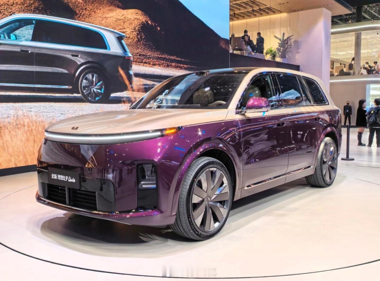 今天理想正式发布L9Livis。L9Livis搭载了两颗理想自研的5nm“马