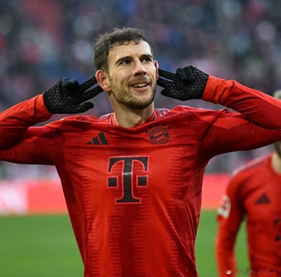 图片报：国际米兰在认真考虑格雷茨卡，德国中场要求700万年薪+奖金，经纪人佣金8