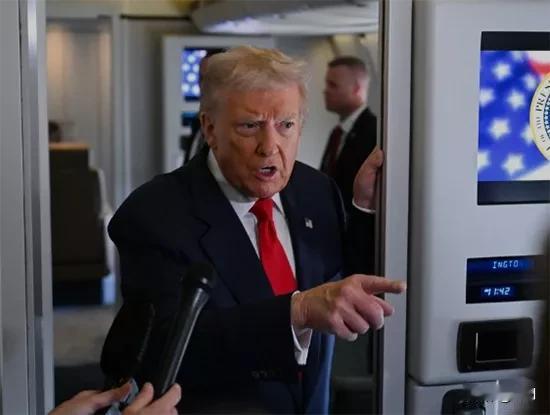 道歉也没用！特朗普硬刚加拿大：贸易谈判不谈了加拿大总理卡尼低头致歉，特朗普