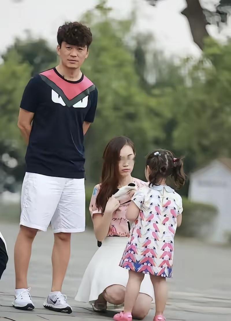 马蓉一觉醒来，收到2个消息一个是旧事，另一个也是旧事第一个旧事是，当年上爸爸去哪