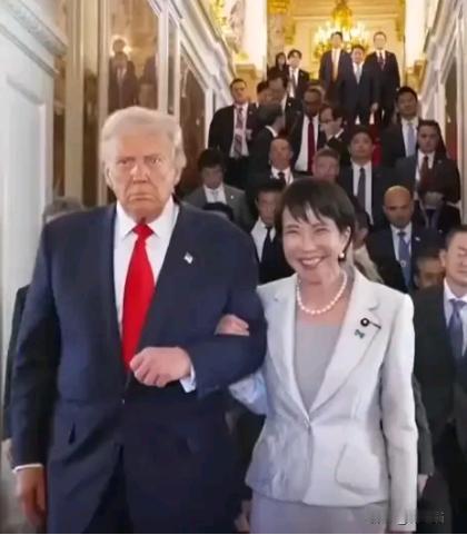 高市早苗与特朗普通完电话了，没有透露谈话具体内容，但是从高市早苗回答记者问来