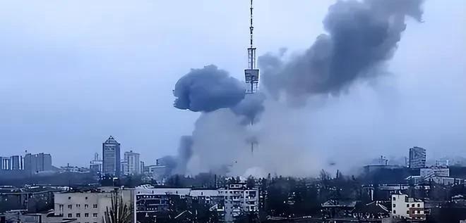 胆大包天！乌克兰6架无人机袭击莫斯科！据中国央视新闻总台消息：5月6日凌晨，莫