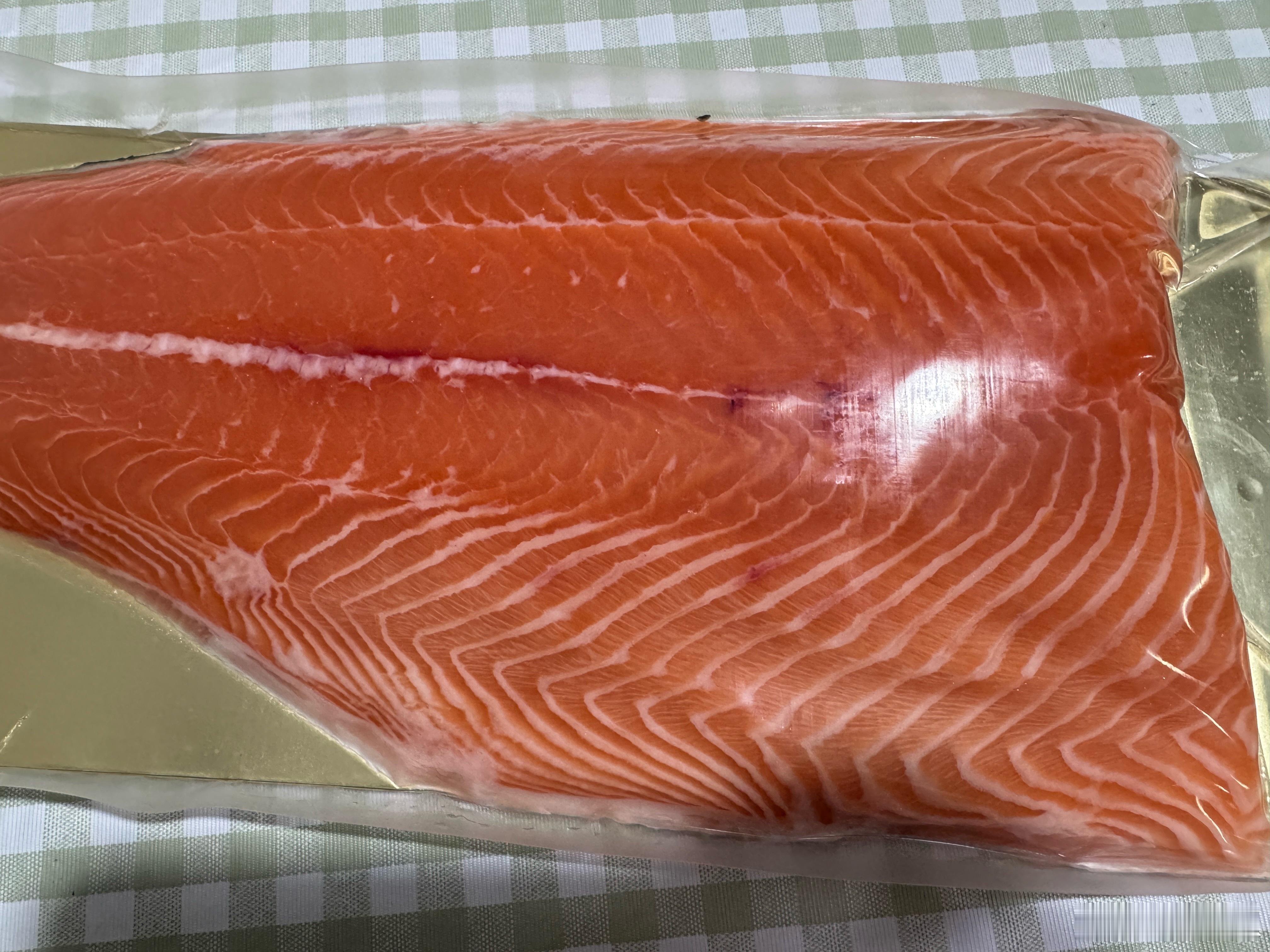 最近好馋三文鱼🍣于是…三文鱼脑袋请举手🙋🏻♀️