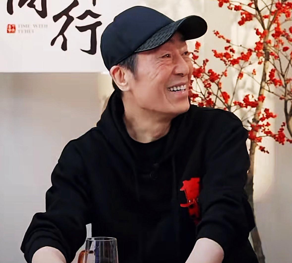 董宇辉和张艺谋，都是陕西人，都有才，但不是普通的那种＂有才＂。而是具有独树一帜