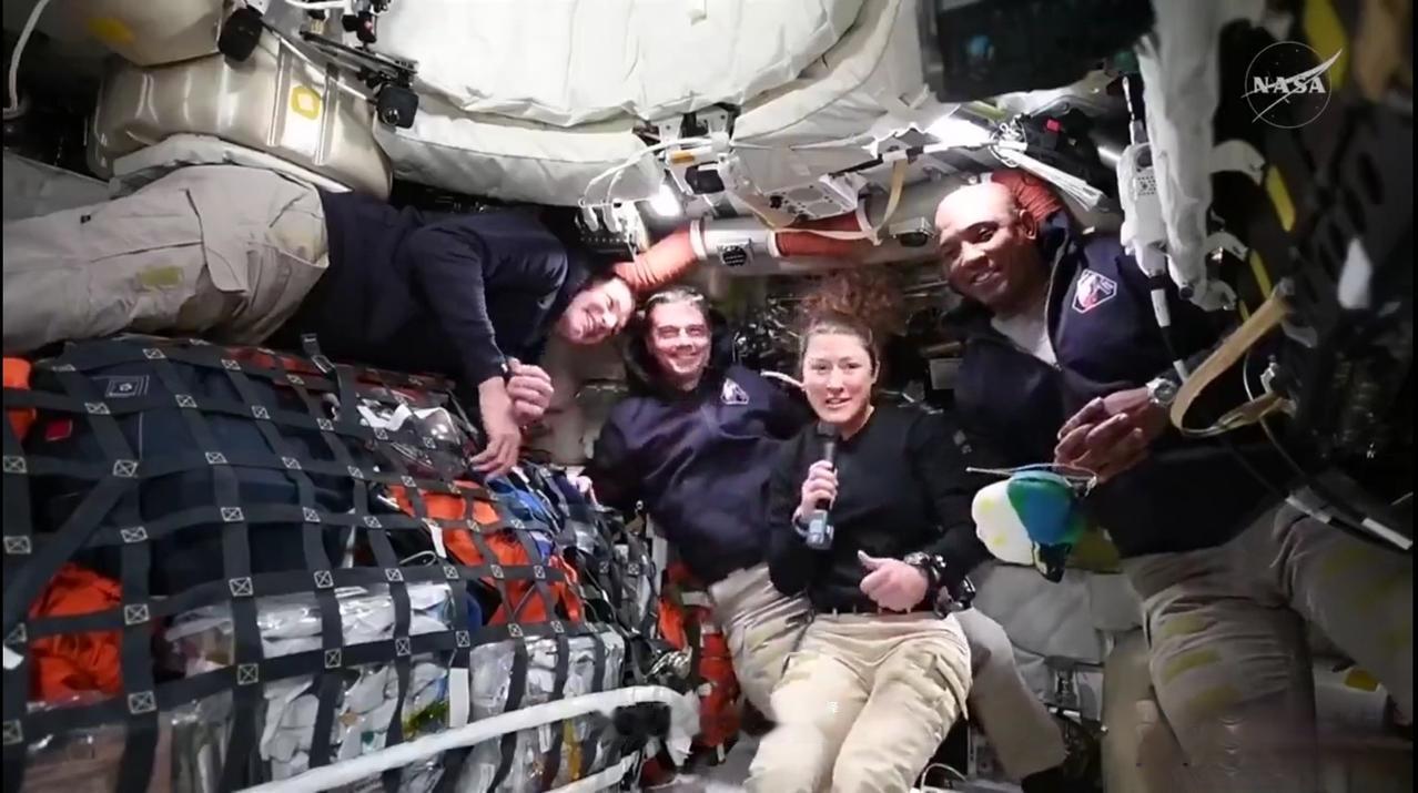 “猎户座”非常成功返回地球，这六个信息有点重要。第一、‌美国“阿耳忒弥斯2号