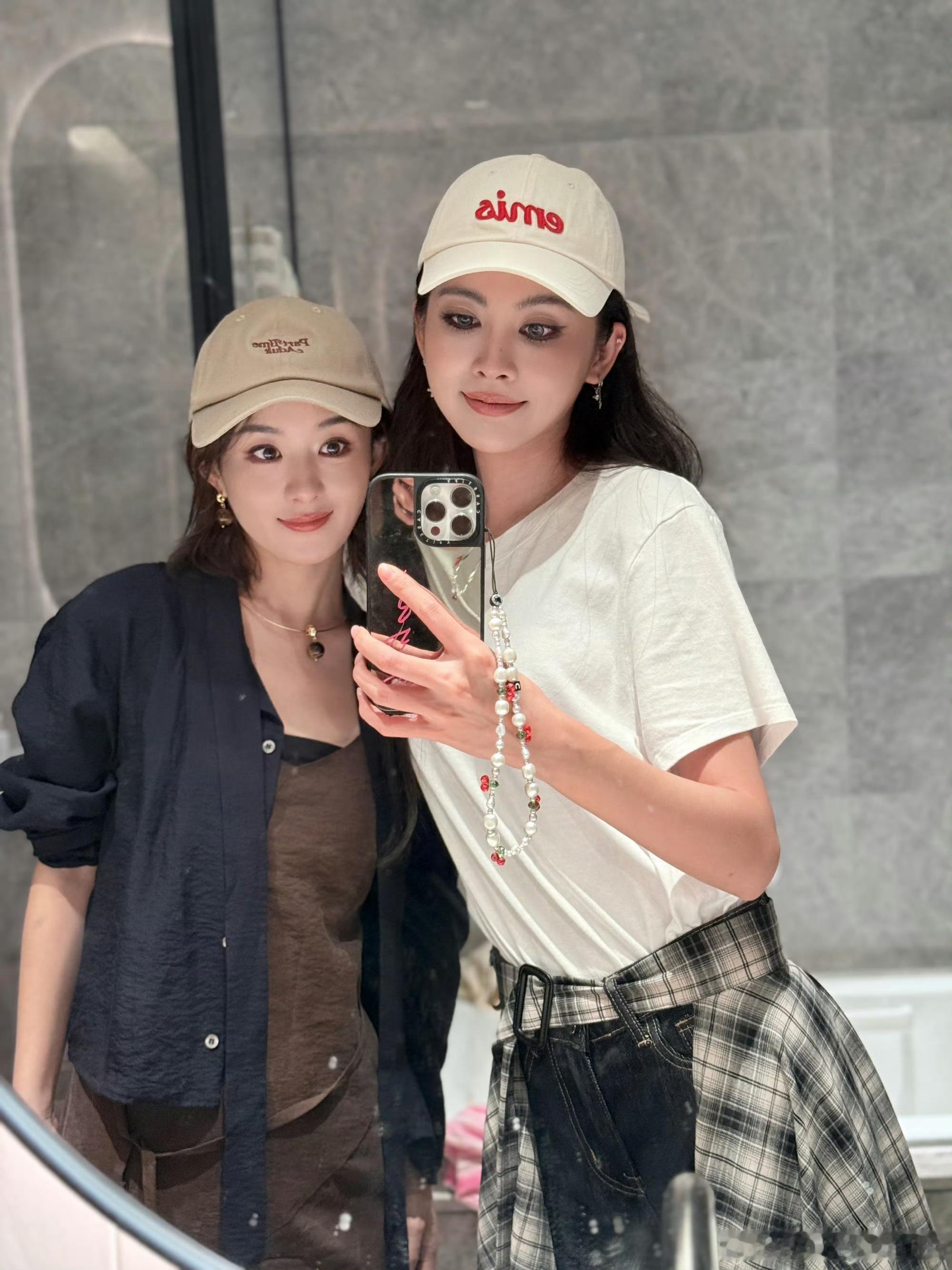 赵丽颖庆生照片我们的赵丽颖生日真的太美了啊，依旧貌美如花！！（一点都不羡慕[捂嘴
