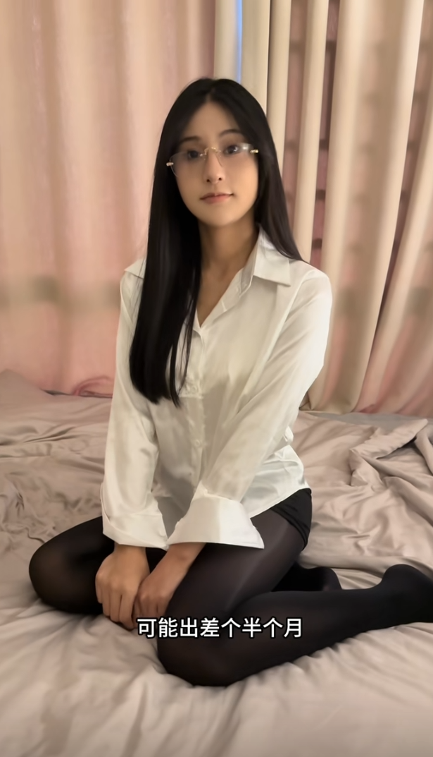 咱们说好半个月就是半个月，不能提前回来的哈