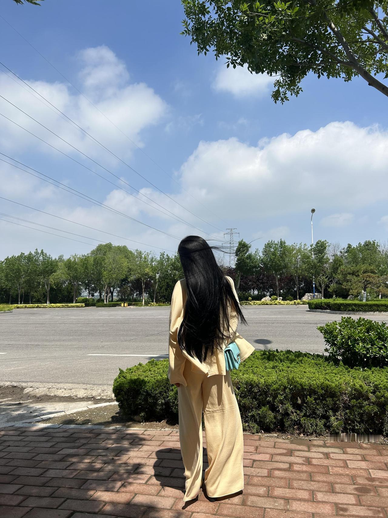 发现没有，很多长寿老人都有一个共同点：那就是越老越只注重自己。他们不再盯