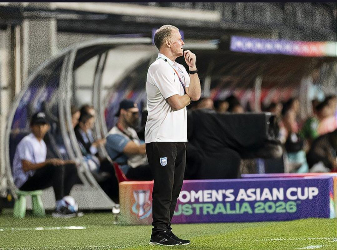 中国女足连续击败乌兹别克斯坦和朝鲜队，成功锁定亚洲杯八强席位，但硬仗还在后头。