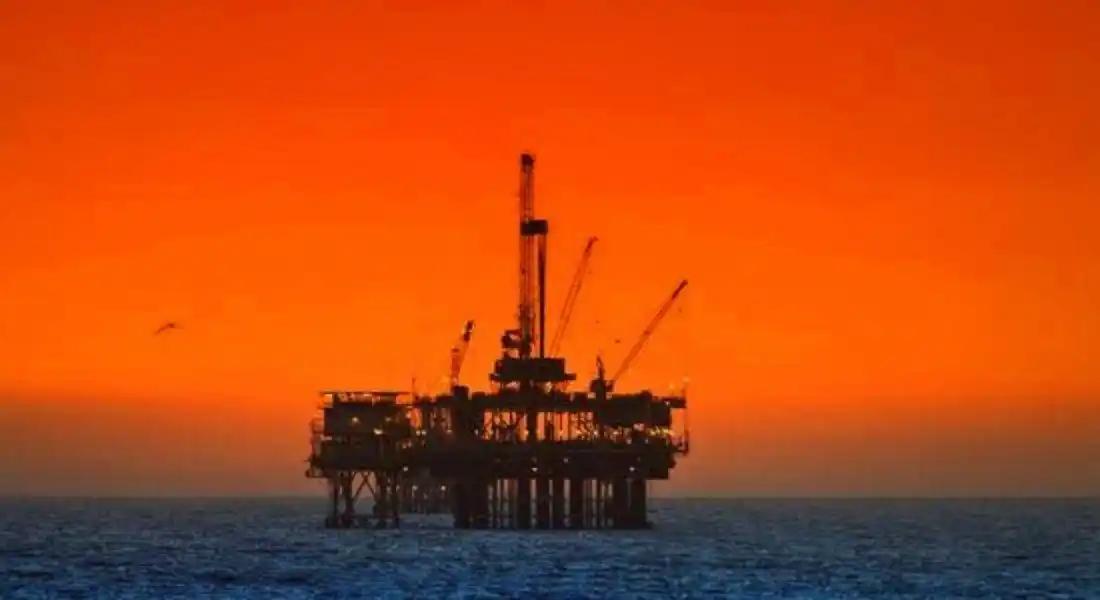 南海有这么多石油，为什么中国不开采？其实说白了，简单来说，越南已经在那里开采了，