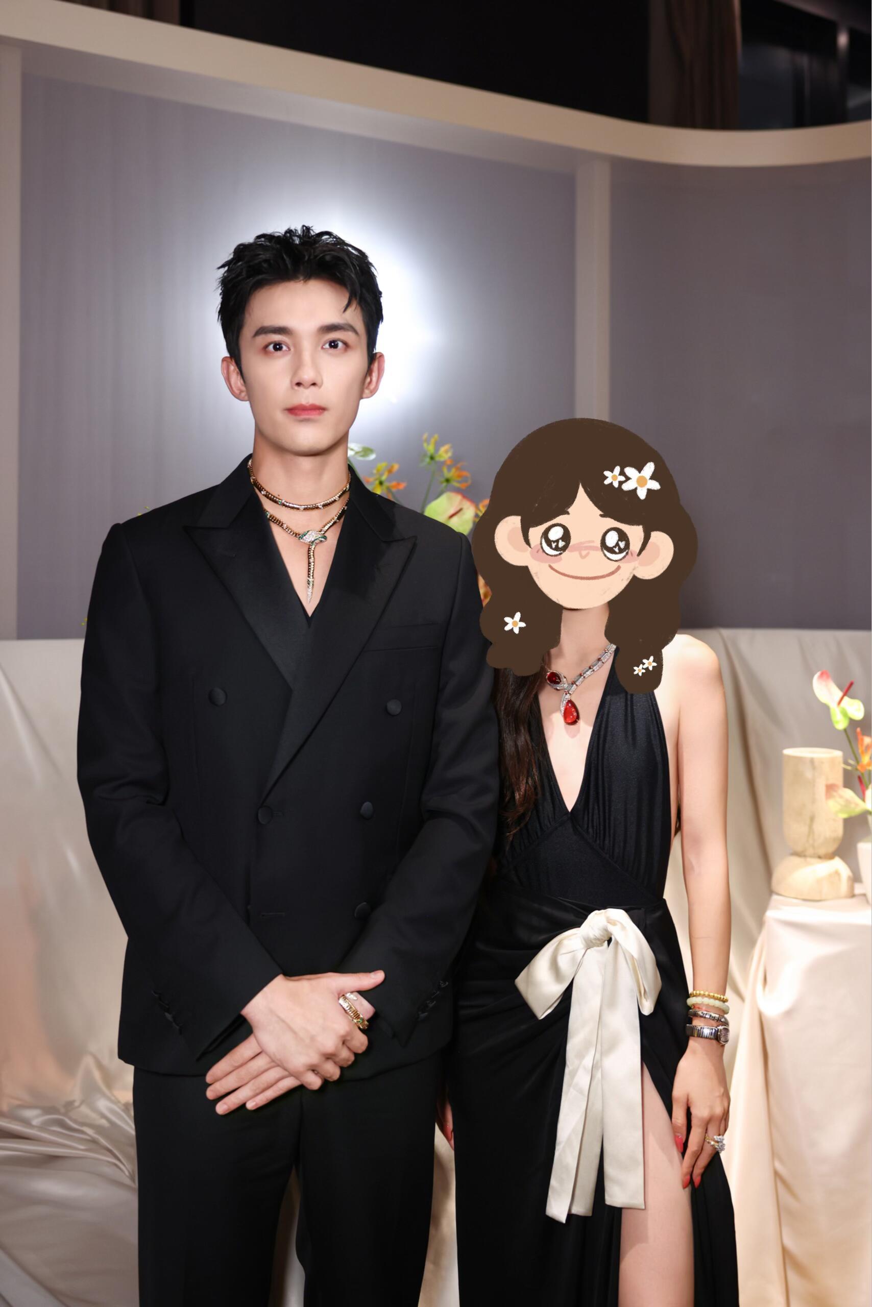   吴磊 & 宝格丽 合影 ​​​