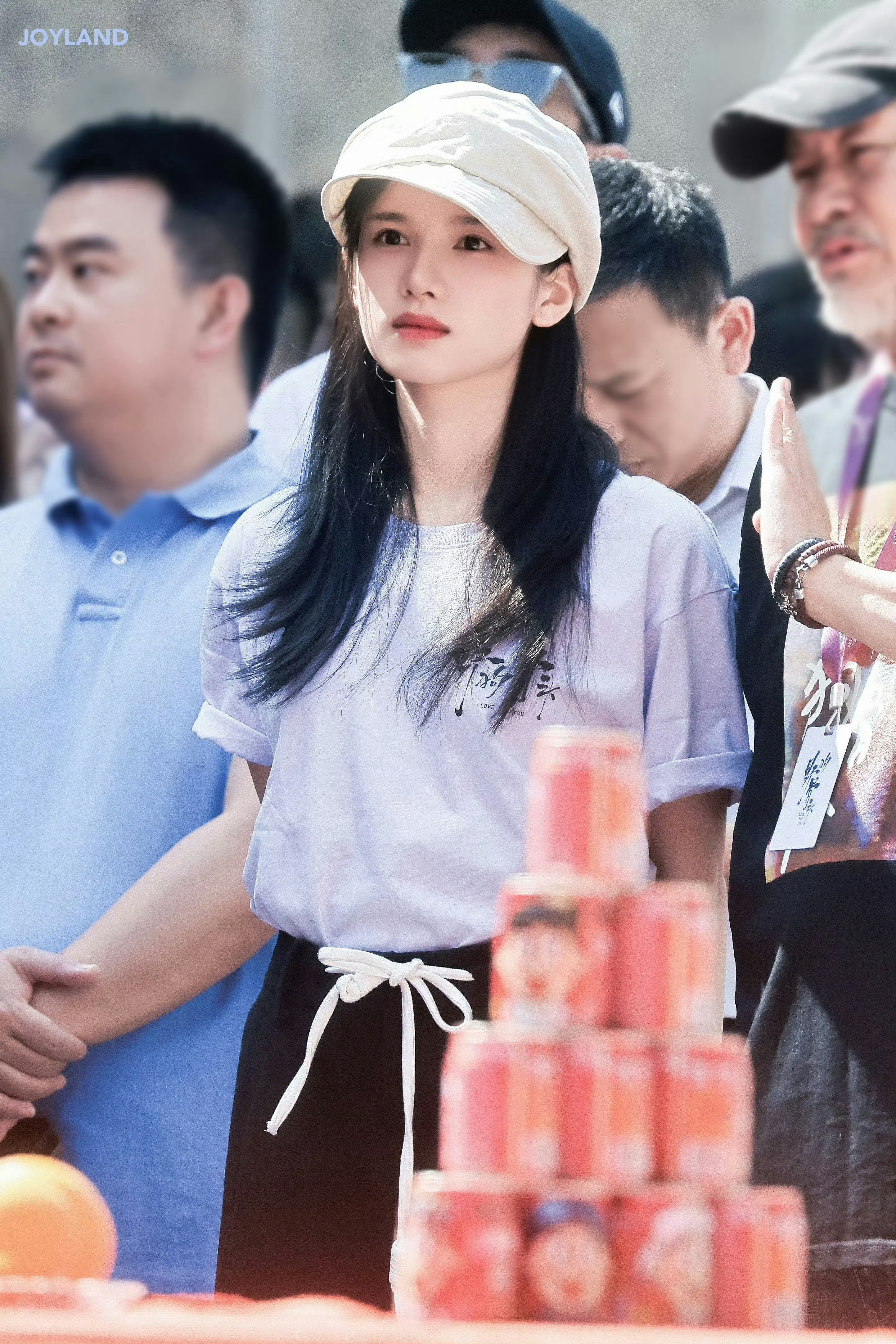 会狠狠期待这个现偶张婧仪野狗骨头开机图​​​