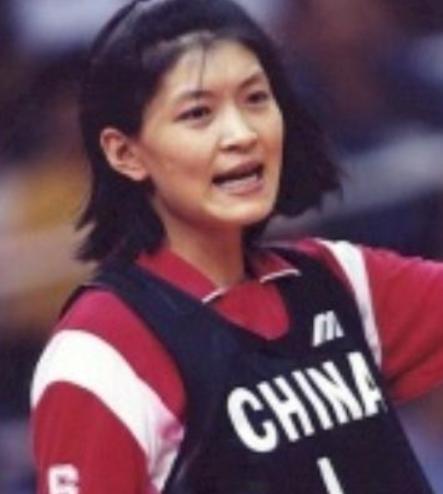 “我宁愿在美国捡垃圾，也不会继续在国家队打球了。”这是中国女排国家队员王怡奥运会