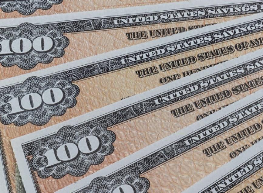 抛售美债只是洒洒水，中国釜底抽薪直击霸权根基，不怕美国印钱了最近美国财政部公