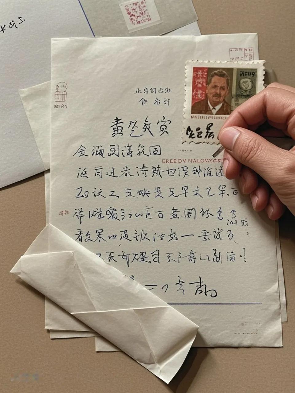 暑假马上来临，我的日子又不好过了。一到放假，七大姑八大姨的就来找我商量：给咱自