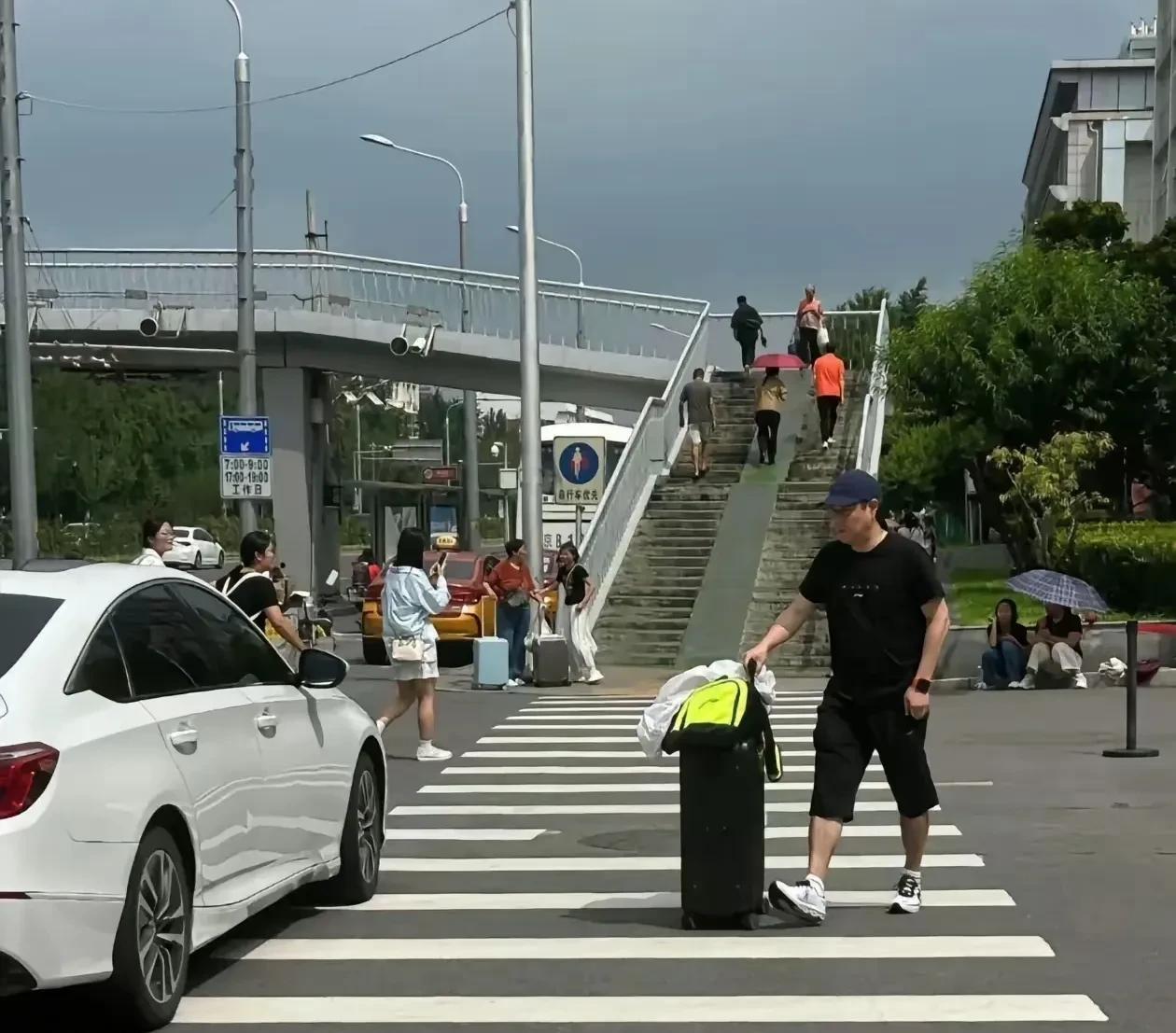 邱贻可为何没跟着去日本横滨？难道传言是真的？这次孙颖莎和蒯曼都参加横滨大满贯，