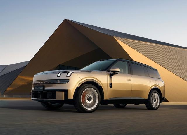 4月27日，领克900大五座正式上市。新车共推出3款车型，指导价29.98万-3