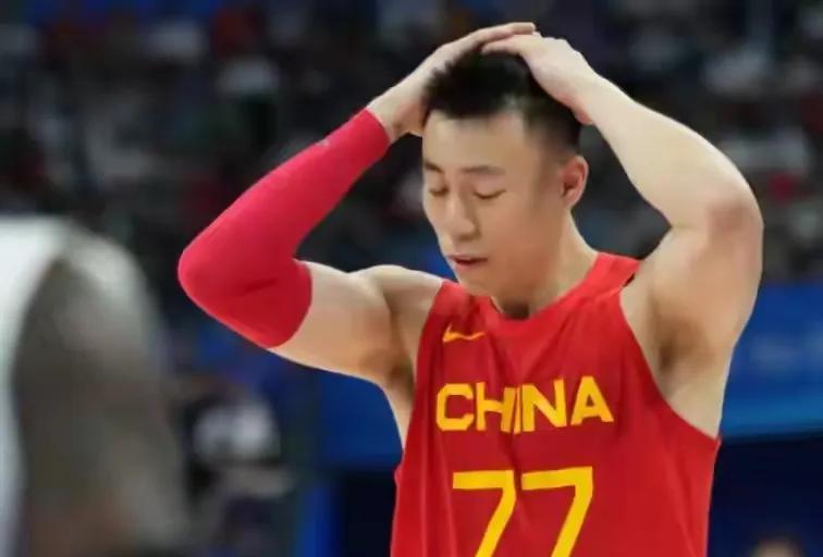 辽宁自媒贾队长说体张镇麟要走是不争的事实，队内都已经开会了。那么张镇麟为什么要离