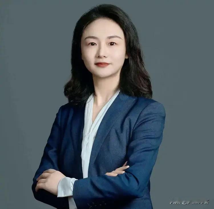 律师行业大崩盘！七成律师活得不如外卖小哥曾经穿西装打领带、出入CBD的律师